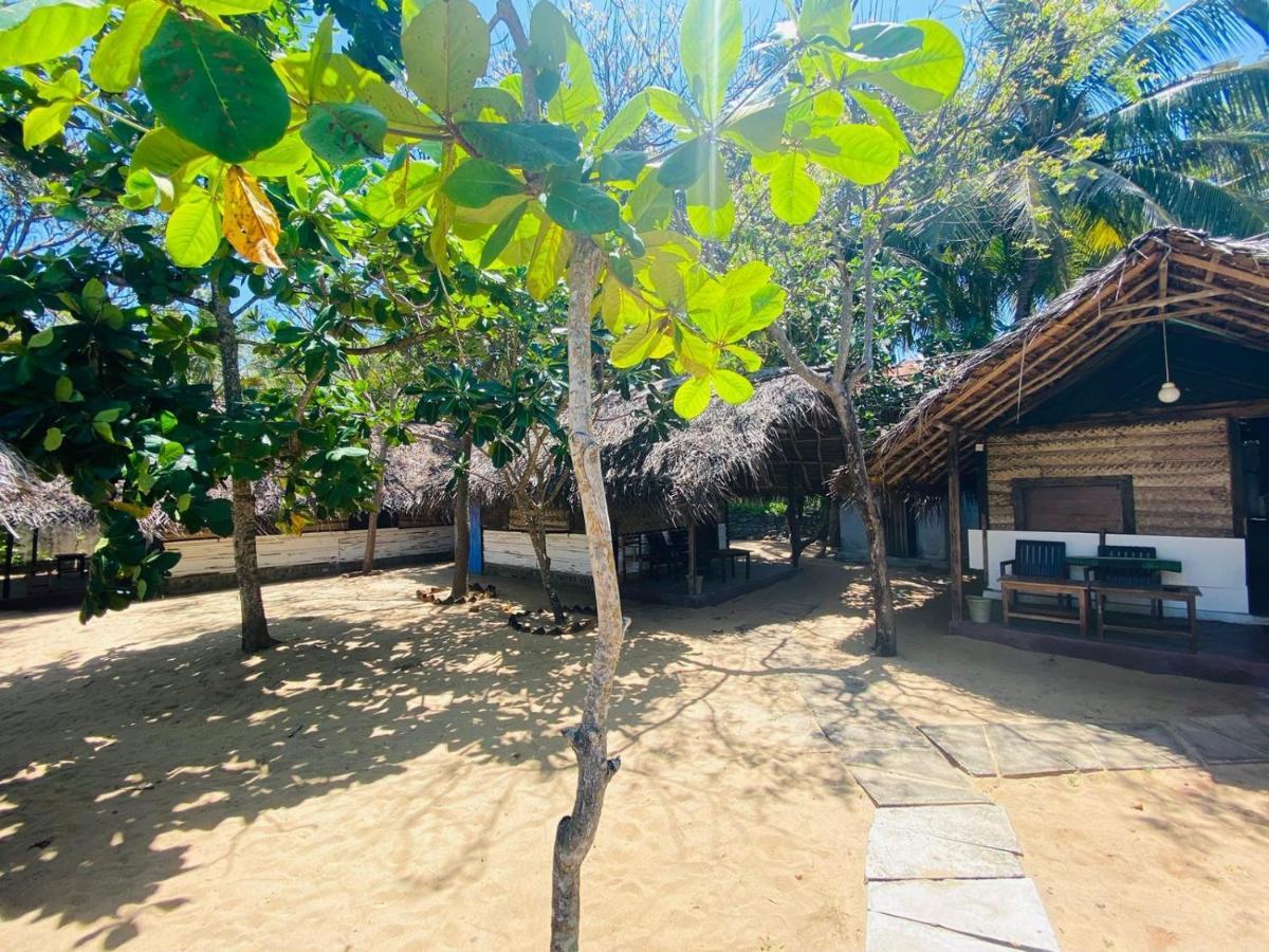 Air Lush Beach Cabanas Arugam Bay Exterior photo