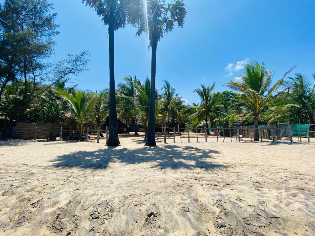 Air Lush Beach Cabanas Arugam Bay Exterior photo